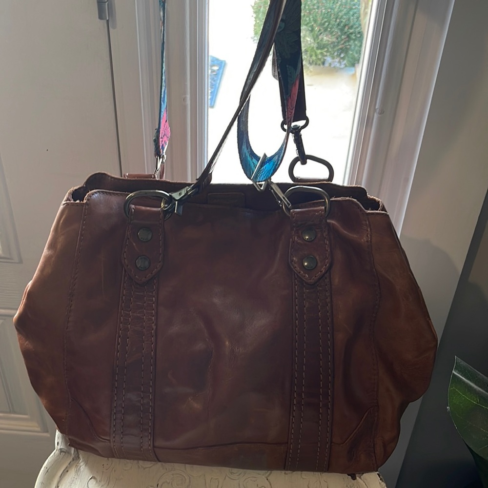 Frey bag has weird straps I’ve never used